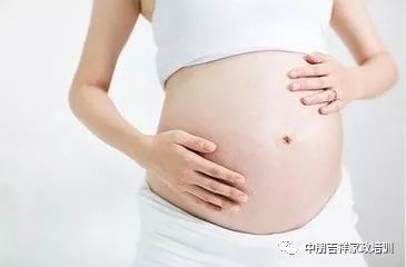 怀孕不到一个月会吐吗,怀孕不到一个月会吐吗，早期妊娠反应解析