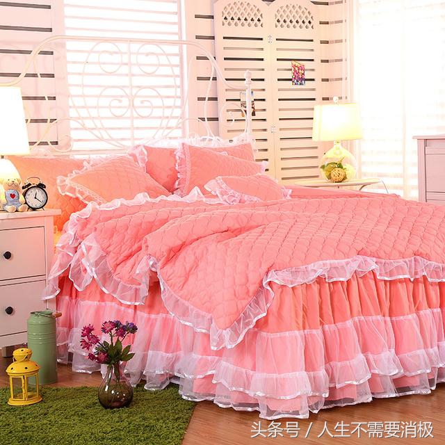蕾丝睡衣床上用品,蕾丝睡衣与床上用品，优雅舒适的睡眠体验