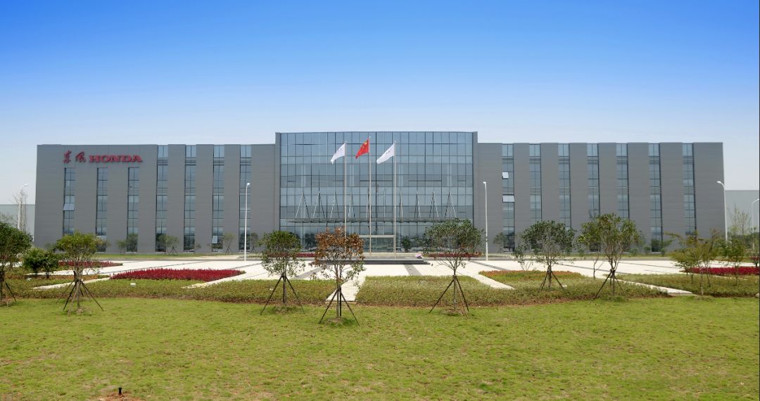 广东嘉德服饰有限公司,广东嘉德服饰有限公司，卓越品质与持续创新的典范