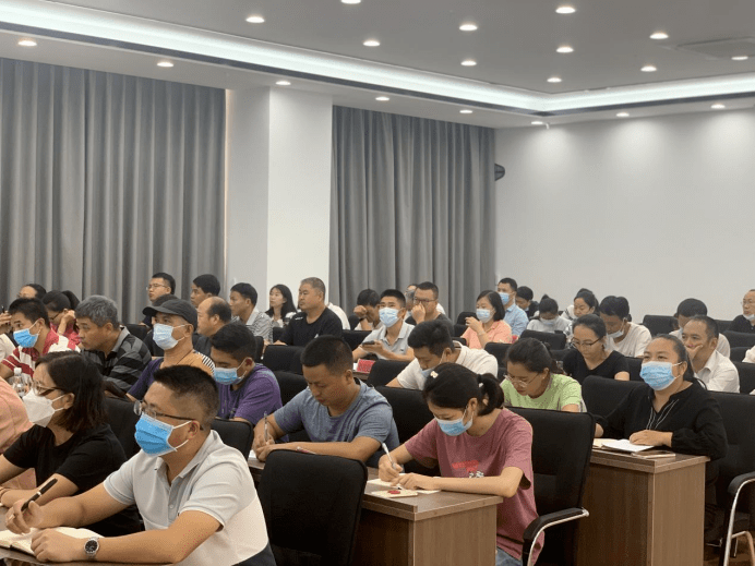 金平苗族瑶族傣族自治县数据和政务服务局最新招聘信息,金平苗族瑶族傣族自治县数据和政务服务局最新招聘信息及其相关数据分析