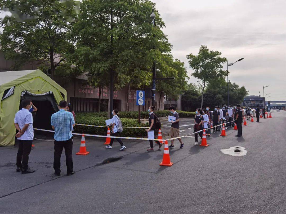 龙岗里社区居委会最新项目,龙岗里社区居委会最新项目，重塑社区生活，打造宜居环境